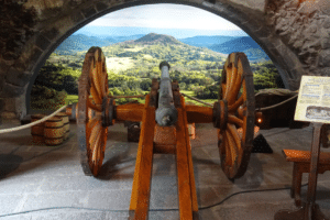 Murol castle to visit during your stay in Auvergne for World Tourism Day